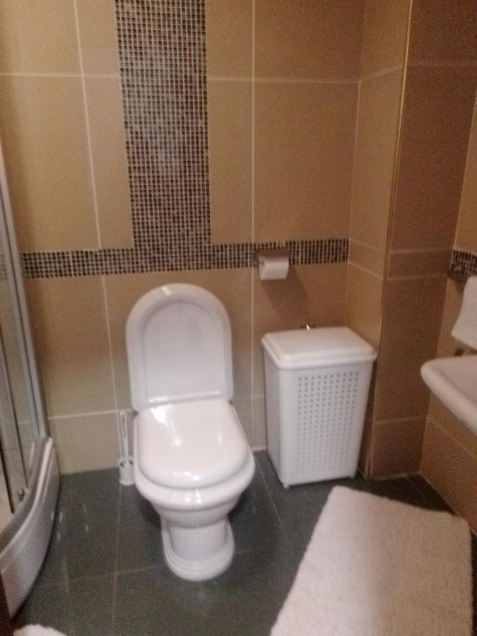 Appartamento Nektar 88 Vrnjačka Banja Esterno foto