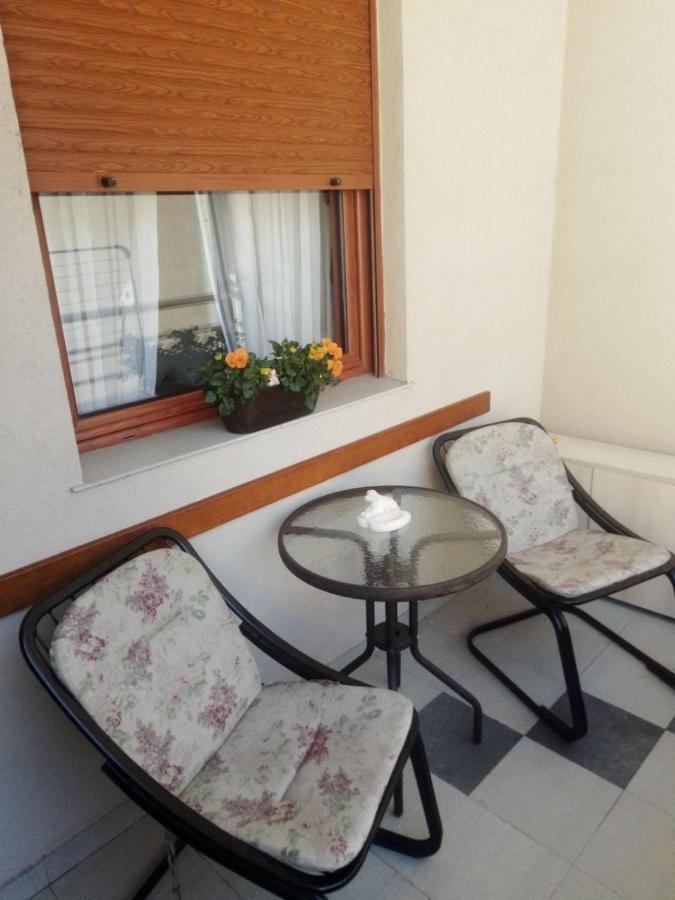 Appartamento Nektar 88 Vrnjačka Banja Esterno foto