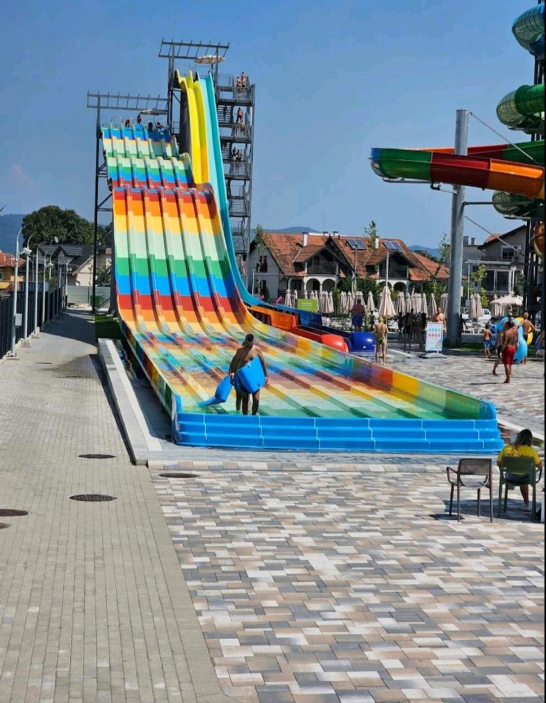 Appartamento Nektar 88 Vrnjačka Banja Esterno foto
