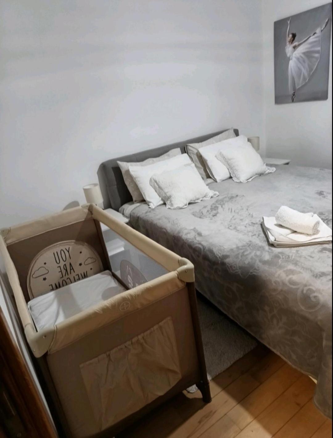 Appartamento Nektar 88 Vrnjačka Banja Esterno foto